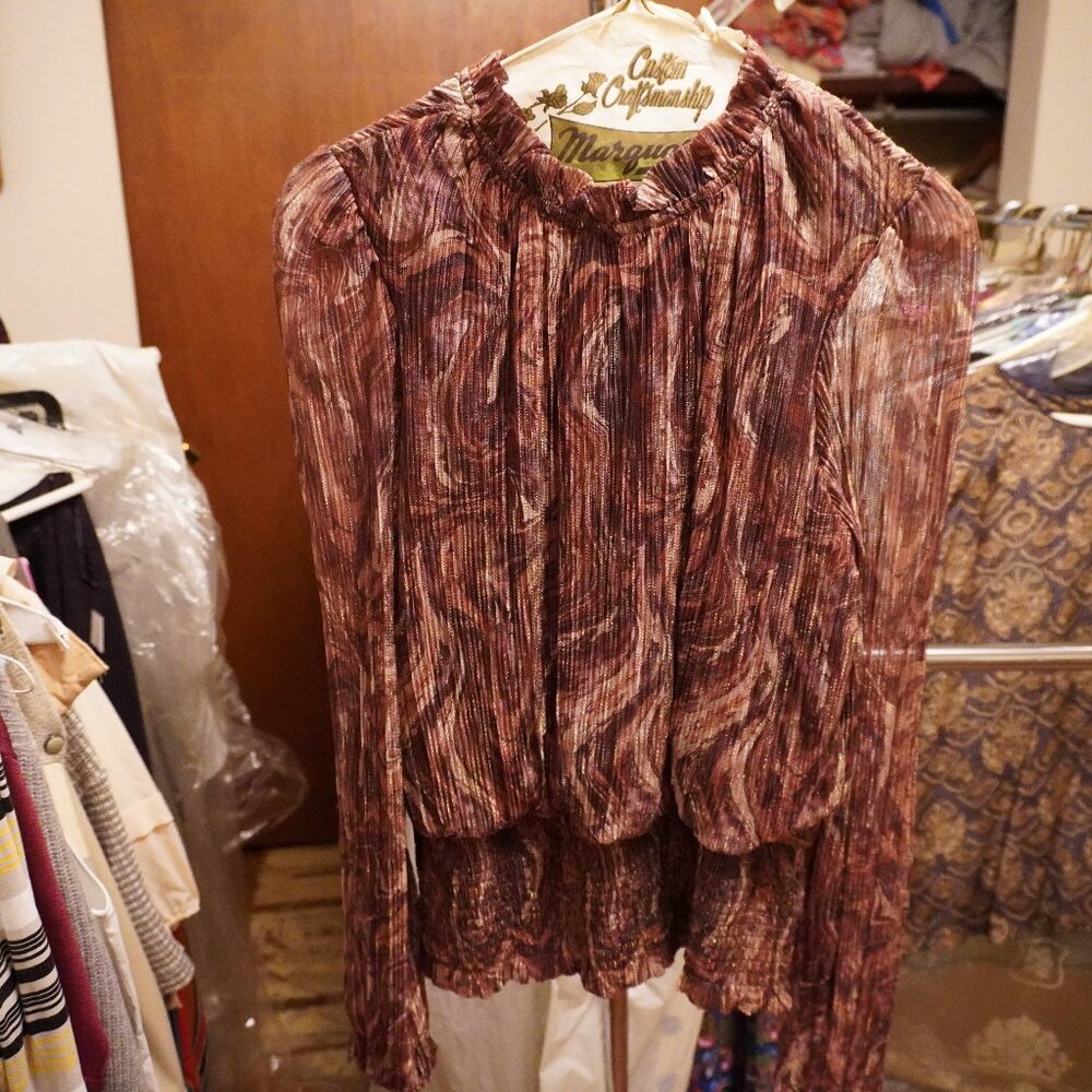 Beautiful dressy blouse